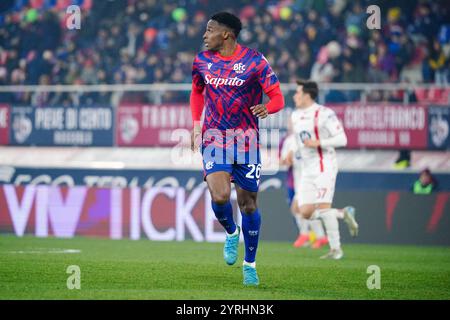 Bologna, Italia. 3 dicembre 2024. Jhon Lucumi (Bologna FC) durante la Coppa Italia, turno di 16 partite di calcio tra Bologna FC e AC Monza il 3 dicembre 2024 allo Stadio Renato Dall'Ara di Bologna - Photo Morgese-Rossini/DPPI Credit: DPPI Media/Alamy Live News Foto Stock