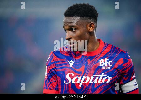 Bologna, Italia. 3 dicembre 2024. Jhon Lucumi (Bologna FC) durante la Coppa Italia, turno di 16 partite di calcio tra Bologna FC e AC Monza il 3 dicembre 2024 allo Stadio Renato Dall'Ara di Bologna - Photo Morgese-Rossini/DPPI Credit: DPPI Media/Alamy Live News Foto Stock