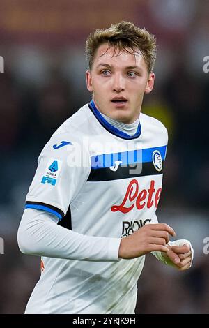 Roma, Italia. 2 dicembre 2024. Mateo Retegui dell'Atalanta BC guarda durante il match di serie A Enilive tra AS Roma e Atalanta BC allo Stadio Olimpico il 2 dicembre 2024 a Roma. Crediti: Giuseppe Maffia/Alamy Live News Foto Stock