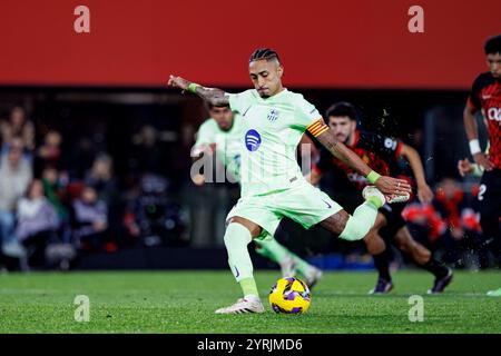 Palma de Mallorca, Spagna. 3 dicembre 2024. Raphinha (FC Barcelona) visto in azione durante la partita SPORTIVA LaLiga EA tra RCD Mallorca e FC Barcelona all'Estadi Mallorca Son Moix. Risultati finali RCD Mallorca 1-5 FC Barcelona. (Foto di Maciej Rogowski/SOPA Images/Sipa USA) credito: SIPA USA/Alamy Live News Foto Stock