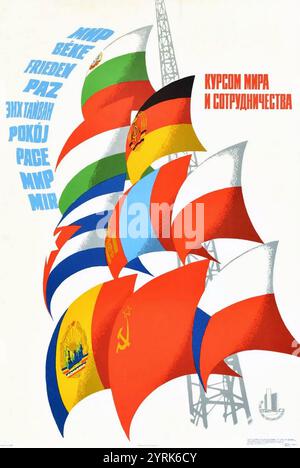 Poster per la pace e la cooperazione. Flag di COMECON. Comecon (il Consiglio per la mutua assistenza economica), creato nel 1949. Il suo scopo era politico, non economico: Il consolidamento del blocco sovietico. L'obiettivo sovietico era quello di rafforzare una zona cuscinetto attraverso i legami economici con le nazioni dell'Europa orientale. Foto Stock