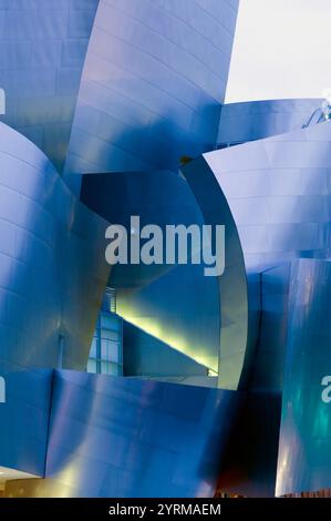 Walt Disney Concert Hall -(b.2004) architetto: Frank Gehry. In centro. Los Angeles. California. STATI UNITI. Foto Stock