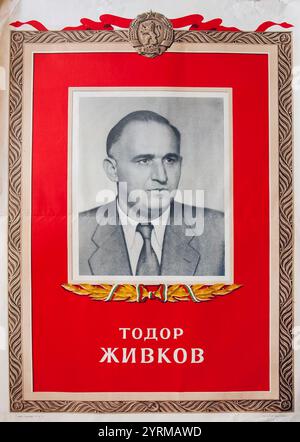 Todor Hristov Zhivkov (1911 1998) è stato un politico bulgaro comunista, primo segretario del Comitato centrale del Partito comunista bulgaro dal 1954 al 1989 e presidente della Bulgaria dal 1971 al 1989. Durante il suo mandato, la Bulgaria era sotto un sistema monopartitico e strettamente allineata con l'Unione Sovietica. Foto Stock