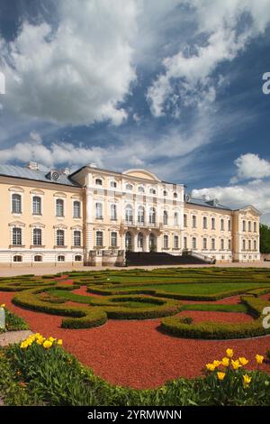 Lettonia, Lettonia meridionale, regione di Zemgale, Pilsrundale, Palazzo Rundale, b 1740, Bartolomeo Rastrelli, architetto, esterno Foto Stock