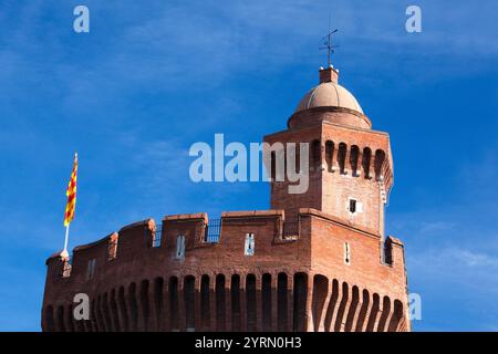 France, Languedoc-Roussillon, Dipartimento Pyrenees-Orientales, Perpignan, Le Castillet-Casa Pairal, ore diurne Foto Stock