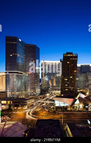 Stati Uniti d'America, Nevada, Las Vegas, alta vista panoramico del CityCenter, crepuscolo Foto Stock