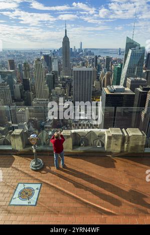 USA, New York, New York City, Manhattan vista dalla cima della piattaforma panoramica Rock Viewing Platform del 30. Foto Stock