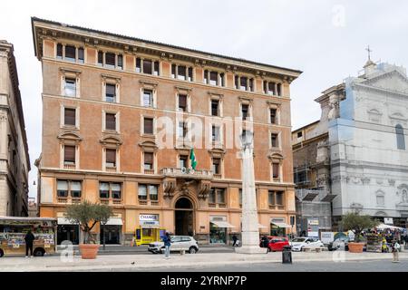 Roma, Italia - 14 novembre 2024: Veduta dell'Ambasciata brasiliana in Vaticano, situata nel cuore storico di Roma Foto Stock