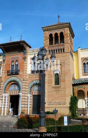 Museo d'arte Mudejar Pabellon, Siviglia, 2024 Foto Stock