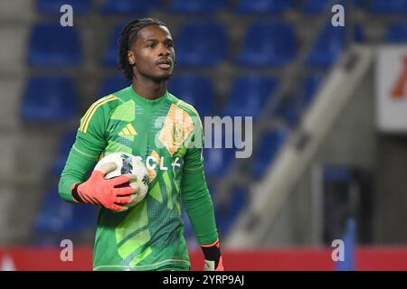 Genk, Belgio. 4 dicembre 2024. Il portiere di Standard Matthieu Epolo nella foto durante una partita di calcio tra il KRC Genk e lo Standard de Liege, mercoledì 04 dicembre 2024 a Genk, nella finale del campionato belga di calcio "Croky Cup" del 1/8. BELGA FOTO JILL DELSAUX credito: Belga News Agency/Alamy Live News Foto Stock