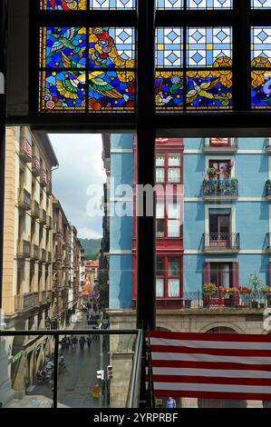 Vetrata del mercato di la Ribera, via Erribera, casco Viejo, Bilbao, provincia di Biscaglia, paesi Baschi, Spagna, Europa Foto Stock