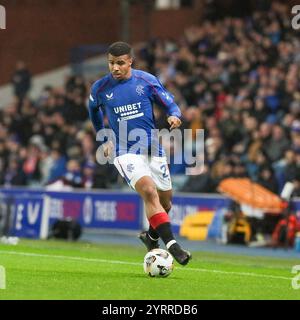 Glasgow, Regno Unito. 4 dicembre 2024. I Rangers giocarono contro Kilmarnock nella William Hill Scottish Premiership all'Ibrox Stadium di Glasgow, Scozia, Regno Unito. Il punteggio finale è stato Rangers 6 - 0 Kilmarnock. I marcatori furono J. Tavernier 37 minuti Danilo 53 minuti, H. Igamane 55 minuti, V. Černý 61 minuti, C. Dessers 69 minuti e 77 minuti. Crediti: Findlay/ Alamy Live News Foto Stock