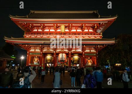 Tempio buddista senso-ji nel quartiere Asakusa di Tokyo, Giappone Foto Stock