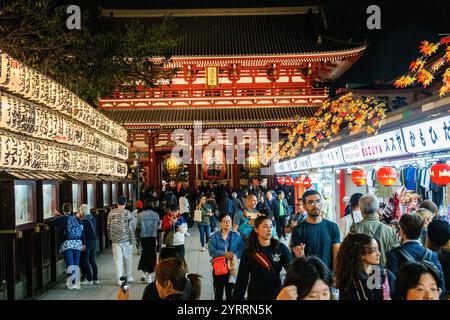 Tempio buddista senso-ji nel quartiere Asakusa di Tokyo, Giappone Foto Stock