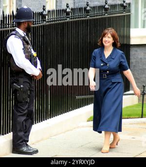 Lucy Maria Powell (leader della camera dei comuni e Lord Presidente del Consiglio). Arrivando a Downing Street, Londra, per assumere il suo nuovo ruolo nel governo laburista dopo le elezioni. 5 luglio 2024. Foto Stock