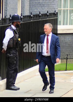 Steven Reed (Segretario di Stato per l'ambiente, l'alimentazione e gli affari rurali), arriva a Downing Street, Londra, per assumere il suo nuovo ruolo nel governo laburista dopo le elezioni. 5 luglio 2024. Foto Stock