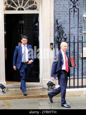 John Healey (Segretario di Stato per la difesa), arrivato a Downing Street, Londra, per assumere il suo nuovo ruolo nel governo laburista dopo le elezioni. 5 luglio 2024. Foto Stock