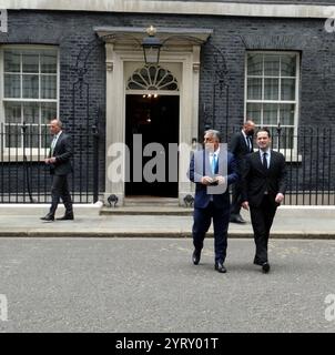 Viktor Orban in visita a Boris Johnson a Londra il 28 maggio 2021. Viktor Mihaly Orban (nato nel 1963) è un politico ungherese, primo ministro dell'Ungheria dal 2010; è stato anche primo ministro dal 1998 al 2002. È stato anche presidente del Fidesz, un partito politico conservatore nazionale, dal 1993, con una breve pausa tra il 2000 e il 2003. Foto Stock