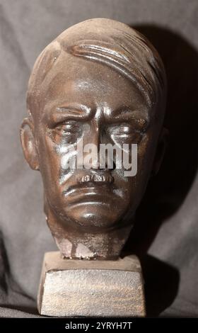 Busto di Adolf Hitler; politico nazista tedesco che fu il dittatore della Germania dal 1933 al 1945 Foto Stock