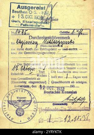 Visto di transito per la Germania con passaporto polacco, rilasciato a Rotterdam 1938, valido per 3 giorni di transito. Colpito da un timbro di uscita dal servizio di controllo passaporti della Gestapo a Beuthen, alta Slesia Foto Stock