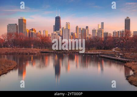 Chicago, Illinois, Stati Uniti. Immagine della città dello skyline di Chicago al tramonto primaverile. Foto Stock