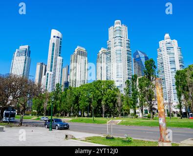 Edifici Highrisw a Puerto Madero, una nuova zona portuale alla moda di Buenos Aires Argentina Foto Stock