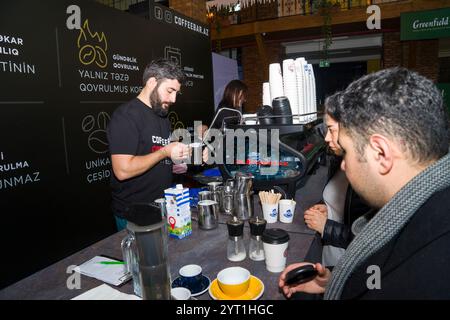 Baku, Azerbaigian, 12 gennaio 2019: Festa del caffè e del tè a Baku, gara di barman Foto Stock