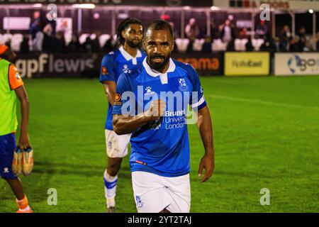 Alex Dyer festeggia la vittoria a Wealdstone vs Braintree Town 23/10/24 Foto Stock