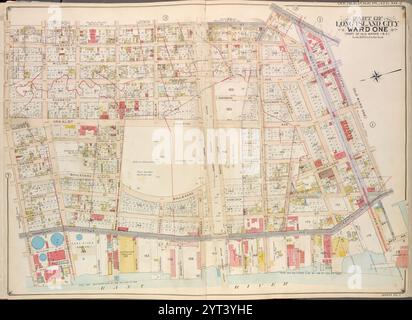 Queens, Vol. 2, Double Page Plate No. 2; Part of Long Island City Ward One (Part of Old Wards 1 e 3); [Map Bounded by Prospect St., Harris Ave., Hunter Ave., Jackson Ave., 12th St., Division St., West Ave., 13th St., 14th St., Englis St., Bodine St.; tra cui Wallach St., Queens Bough Bridge, Babbett St., Harsell St., Worth St., Noble St., Judson St., Freeman Ave., Webster Ave.] 1908 - 1912 Foto Stock