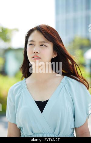 Donna con bellissimi capelli Foto Stock