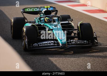 Abu Dhabi, Emirati Arabi Uniti. 6 dicembre 2024. 14 ALONSO Fernando (spa), Aston Martin F1 Team AMR24, azione durante la Formula 1 Etihad Airways Abu Dhabi Grand Prix 2024, 24° round del Campionato del mondo di Formula 1 2024 dal 6 all'8 dicembre 2024 sul circuito Yas Marina, ad Abu Dhabi, Emirati Arabi Uniti. Credito: Agenzia fotografica indipendente/Alamy Live News Foto Stock