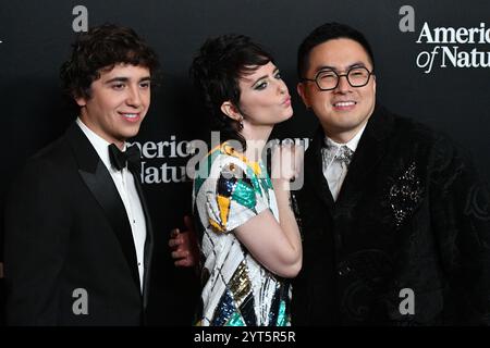 Marcello Hernandez, Sarah Sherman e Bowen Yang Foto Stock