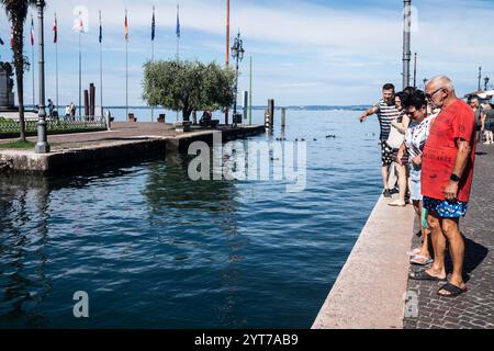 Italia, Manerba del Garda (Brescia), 26 giugno 2024 : cambiamenti climatici, nella foto acqua alta del Lago di Garda foto © Matteo Biatta/sintesi/Alamy Stock Photo Foto Stock