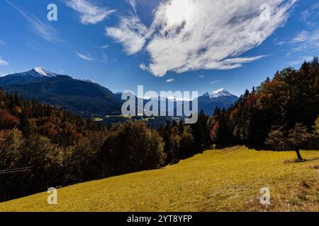 Paesaggio montano autunnale in Berchtesgadener Land, Baviera, Germania. Foto Stock