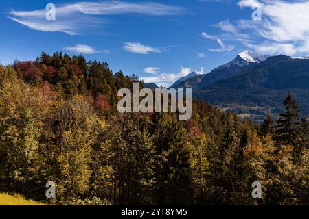 Paesaggio montano autunnale in Berchtesgadener Land, Baviera, Germania. Foto Stock