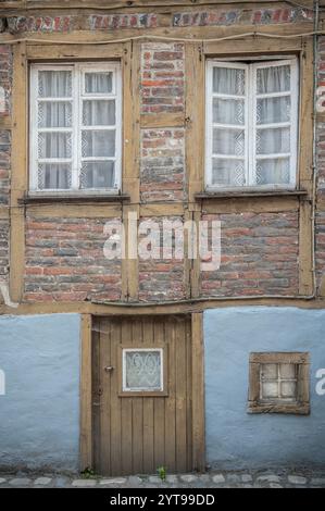 Vecchia facciata in legno Foto Stock