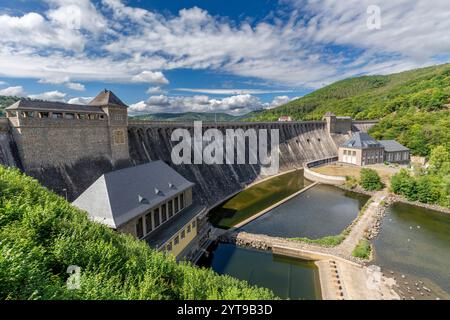 Muro della diga sul lago Edersee nel nord dell'Assia, Germania. Foto Stock