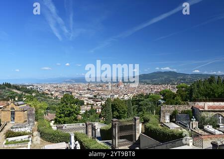 Splendida vista da San Miniato al Monte su Firenze, Italia Foto Stock