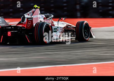 17 NATO Norman (fra), Nissan Formula e Team, Nissan e-4ORCE 05, azione durante l'ePrix di San Paolo, 1° round del Campionato Mondiale ABB FIA Formula e 2024-25, sul circuito di São Paulo Street dal 4 al 7 dicembre 2024 a San Paolo, Brasile Foto Stock