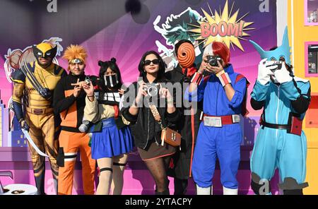 Nuova Delhi, India. 6 dicembre 2024. NUOVA DELHI, INDIA - 6 DICEMBRE: Persone vestite da personaggi comici al Delhi Comic con 2024 al NSIC Exhibition Grounds Okhla il 6 dicembre 2024 a nuova Delhi, India. (Foto di Sonu Mehta/Hindustan Times/Sipa USA) credito: SIPA USA/Alamy Live News Foto Stock