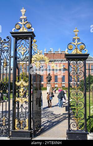 Kensington Palace, Kensington Gardens, Kensington, Kensington e Chelsea Borough, London, England, Regno Unito Foto Stock