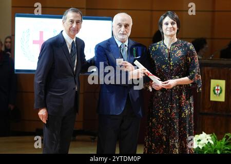 Milano, Italia. 7 dicembre 2024. Francesco Casile durante la cerimonia di premiazione dell'ambrogini d'oro Milano, 02 dicembre 2024 (foto di Gian Mattia D'Alberto/LaPresse) crediti: LaPresse/Alamy Live News Foto Stock