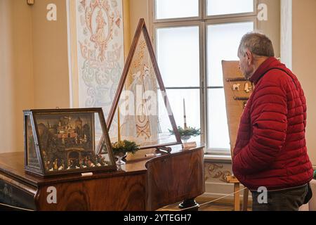 Rosice, regione di Brno. 7 dicembre 2024. Presepi Mostra nel castello di Rosice, regione di Brno, Repubblica Ceca, 7 dicembre 2024. Crediti: Patrik Uhlir/CTK Photo/Alamy Live News Foto Stock