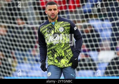 Londra, Regno Unito. 7 dicembre 2024. Kyle Walker del Manchester City si riscalda prima della partita di Premier League Crystal Palace vs Manchester City al Selhurst Park, Londra, Regno Unito, 7 dicembre 2024 (foto di Izzy Poles/News Images) a Londra, Regno Unito il 12/7/2024. (Foto di Izzy Poles/News Images/Sipa USA) credito: SIPA USA/Alamy Live News Foto Stock