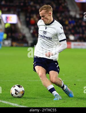 7 dicembre 2024; Tynecastle Park, Edimburgo, Scozia: Scottish Premiership Football, Heart of Midlothian vs Dundee; Scott Tiffoney of Dundee Foto Stock