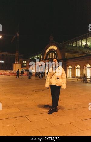 Passeggiata notturna nel centro di Erfurt. Foto di alta qualità Foto Stock