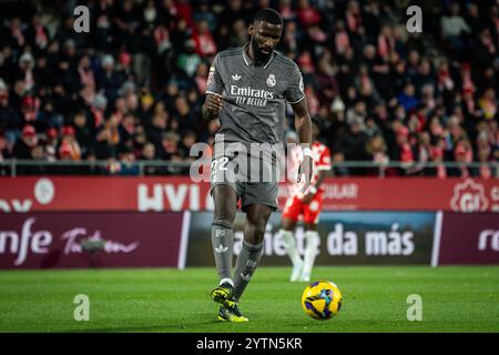 Girona, Espagne. 7 dicembre 2024. Antonio RUDIGER del Real Madrid durante la partita di calcio spagnola della Liga tra Girona FC e Real Madrid CF il 7 dicembre 2024 allo stadio Montilivi di Girona, Spagna - foto Matthieu Mirville (J Garcia)/DPPI Credit: DPPI Media/Alamy Live News Foto Stock