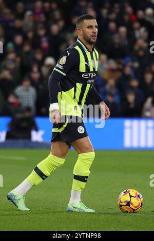 Londra, Regno Unito. 7 dicembre 2024. Il difensore del Manchester City Kyle Walker (2) durante la partita tra Crystal Palace FC e Manchester City FC English Premier League al Selhurst Park, Londra, Inghilterra, Regno Unito il 7 dicembre 2024 Credit: Every Second Media/Alamy Live News Foto Stock