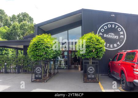 Ingresso a Barker's Foodstore & Eatery, Talbot Street, Geraldine, Canterbury, South Island, nuova Zelanda Foto Stock