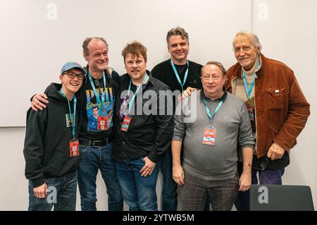 DORTMUND, Germania. 7 dicembre 2024. Voce recitante 1 (Tom Ferenc, Peter Flechtner, René Dawn Claude, Peter Lontzek, Sven Plate, Reiner Schöne) al German Film and Comic con Credit: Markus Wissmann/Alamy Live News Foto Stock